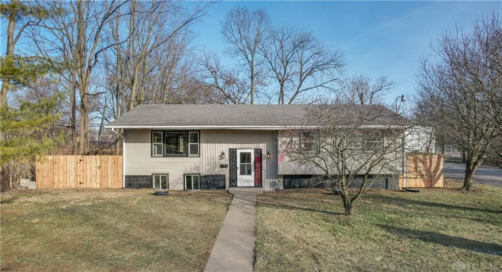 Property Photo:  1104 Rosedale Avenue  OH 45504 