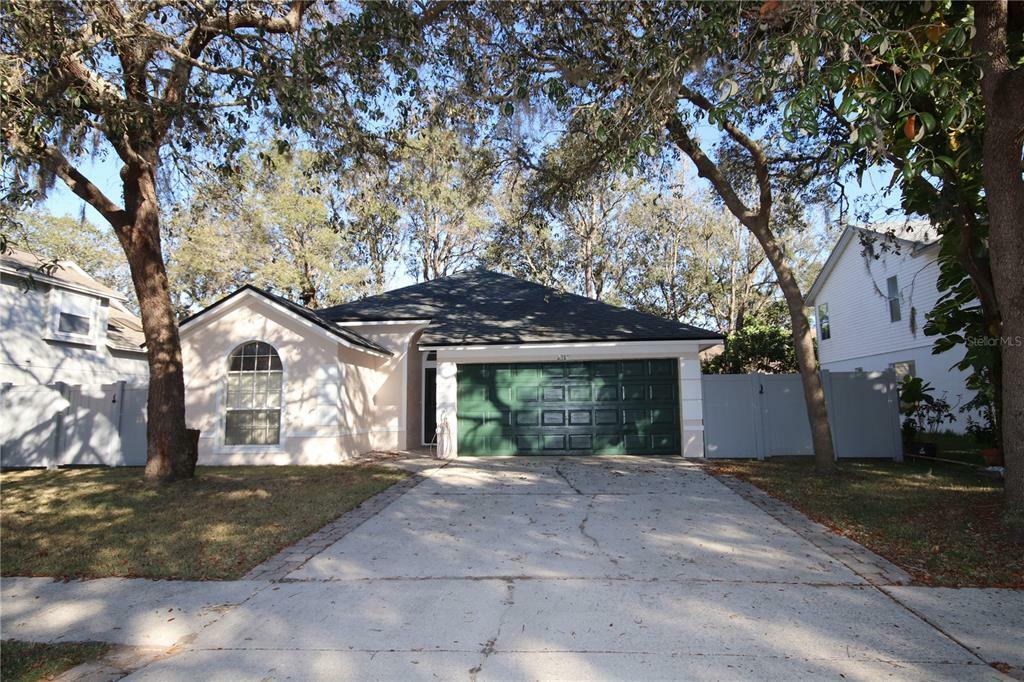 Property Photo:  2314 Lyncrest Court  FL 33596 