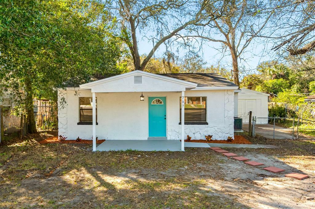 Property Photo:  707 E Linebaugh Avenue  FL 33612 