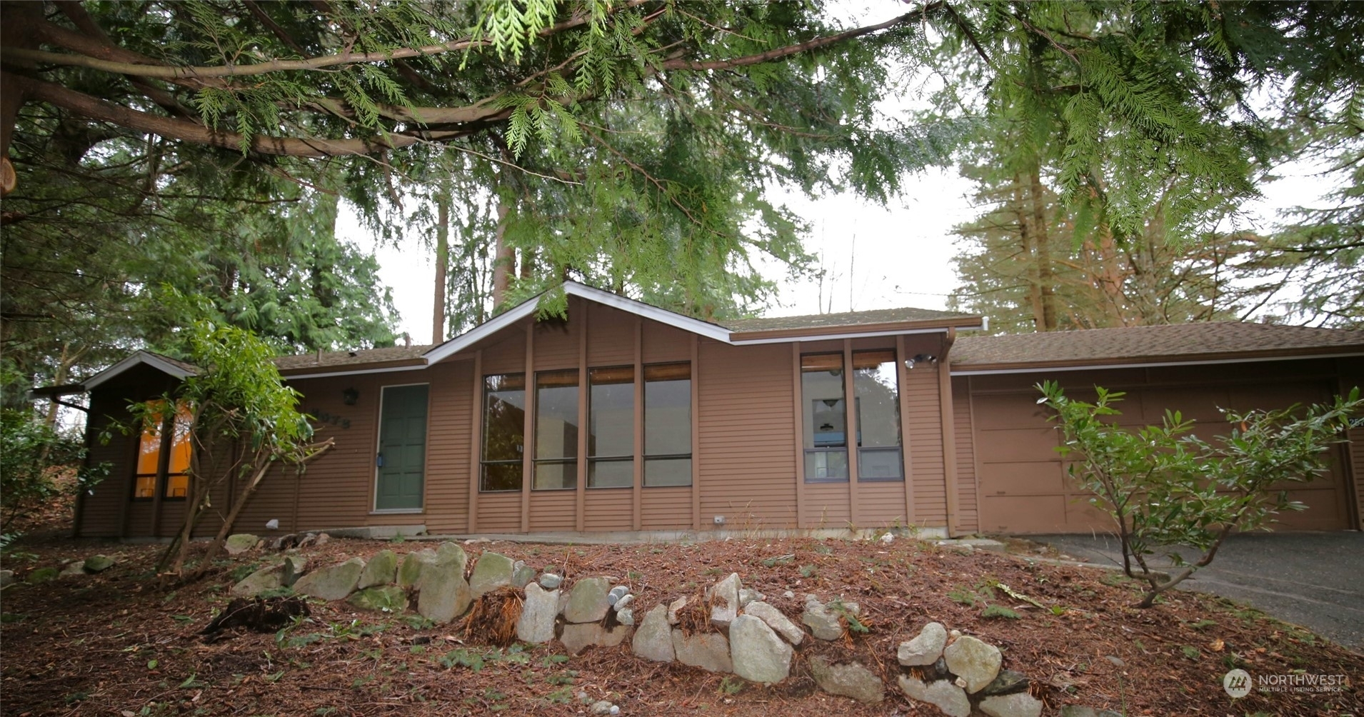 Property Photo:  2572 Woodbine Place  WA 98229 