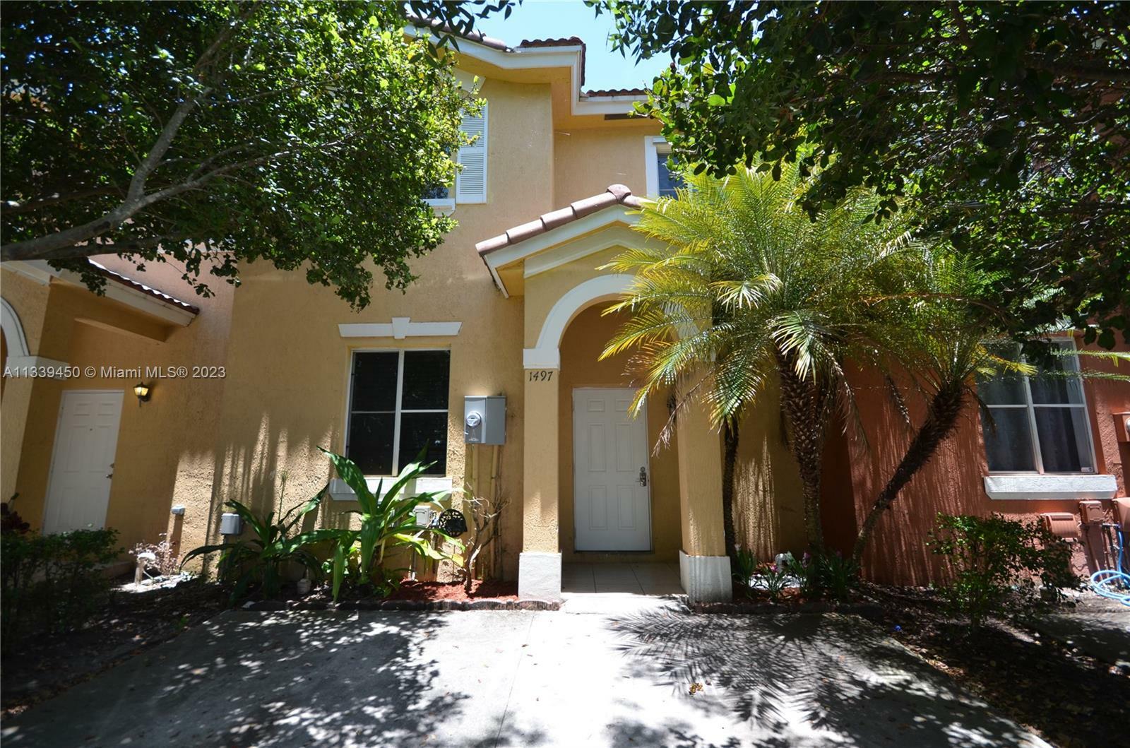 Property Photo:  1497 SW 1st St 1  FL 33030 