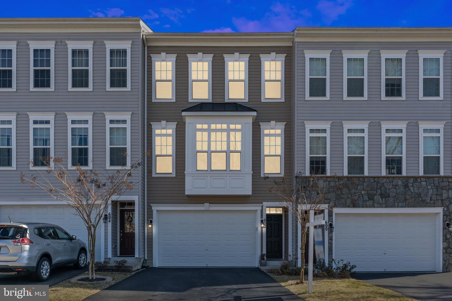 Property Photo: 602 Savile Row Terrace VA 20132
