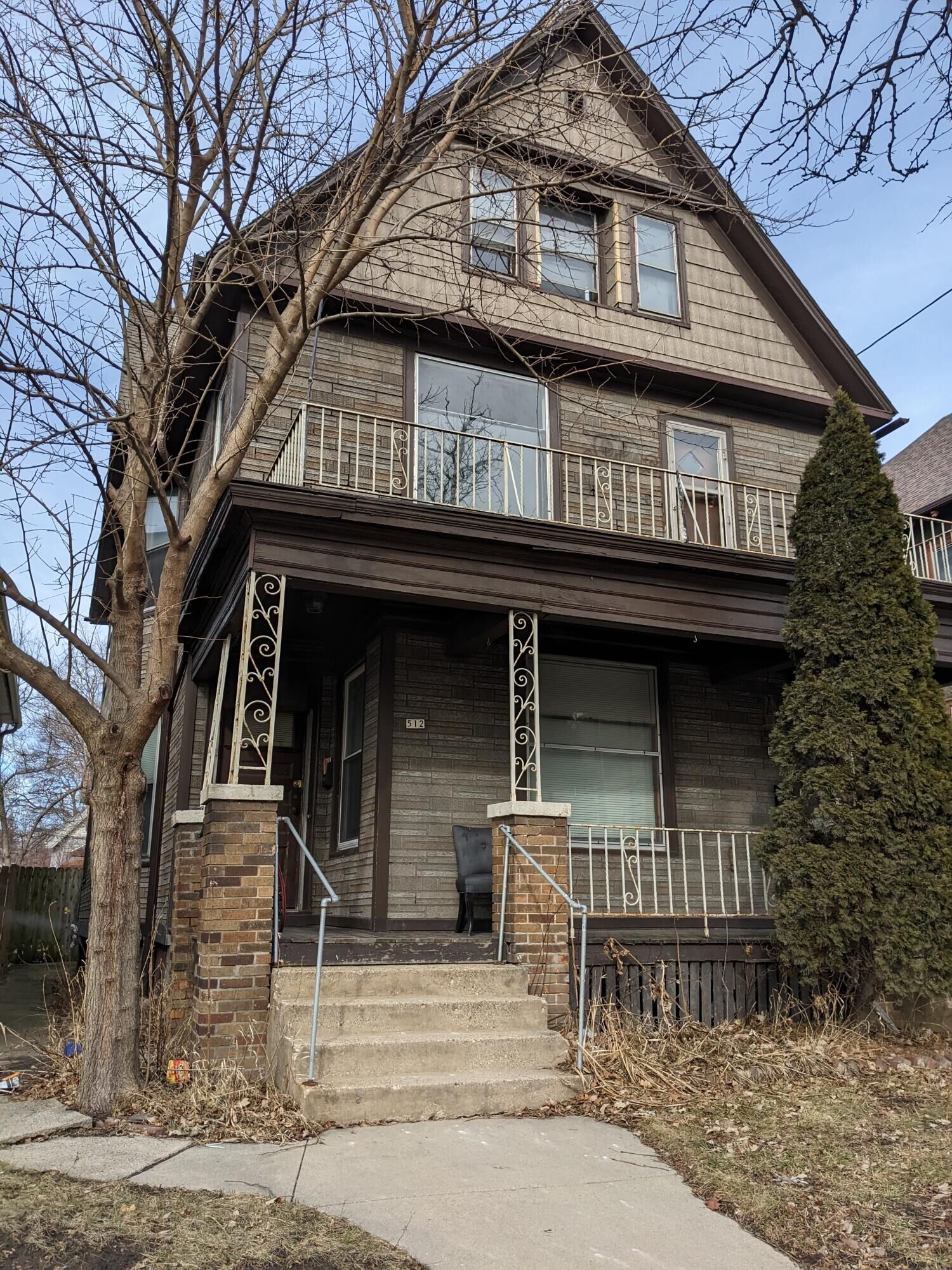 Property Photo: 512 E North Ave WI 53212