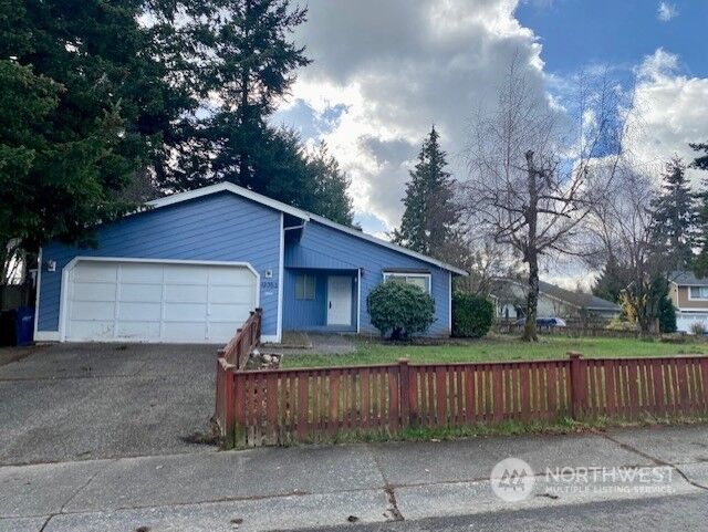 12353 SE 221st Street  Kent WA 98031 photo