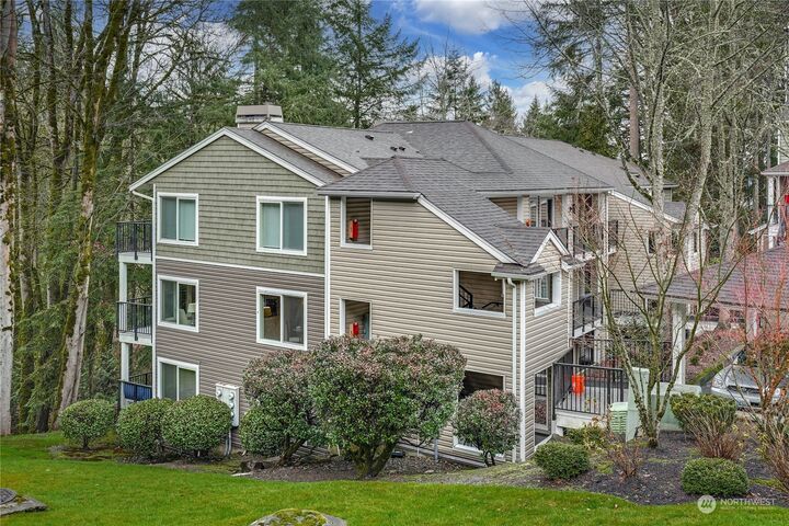 5000 NW Village Park Drive H243  Issaquah WA 98027 photo