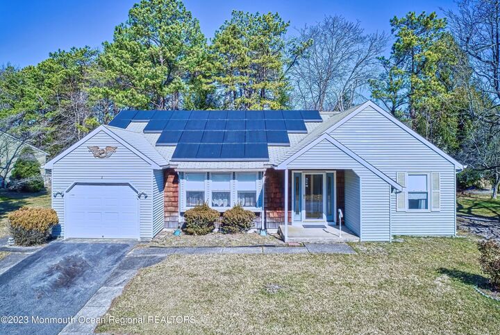 2 Stonybrook Court  Whiting NJ 08759 photo