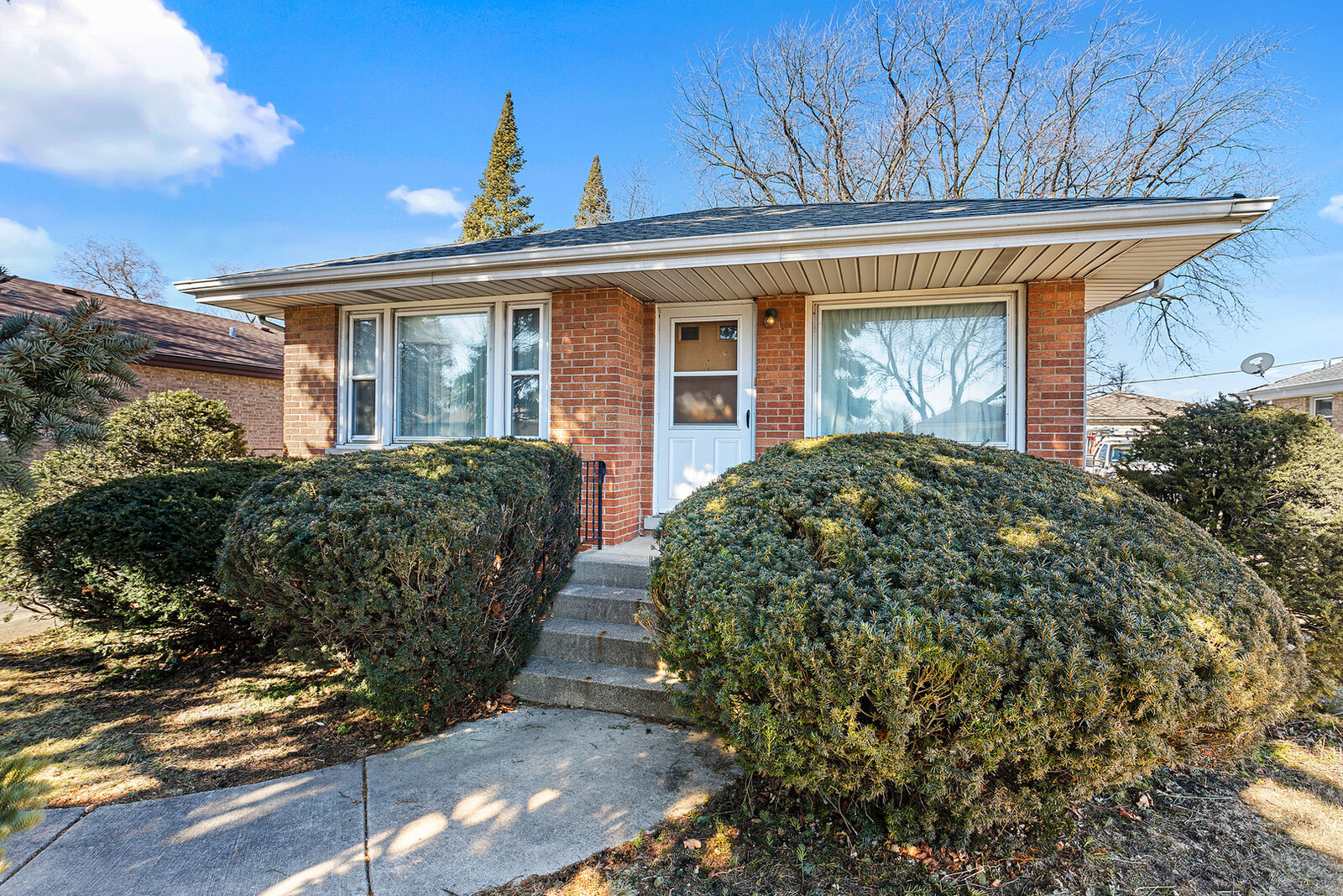 Property Photo:  1217 Itasca Street  IL 60106 