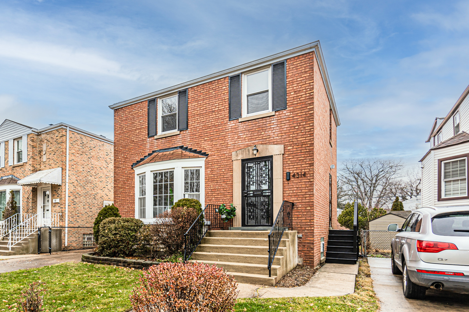 Property Photo: 4314 N Mobile Avenue IL 60634
