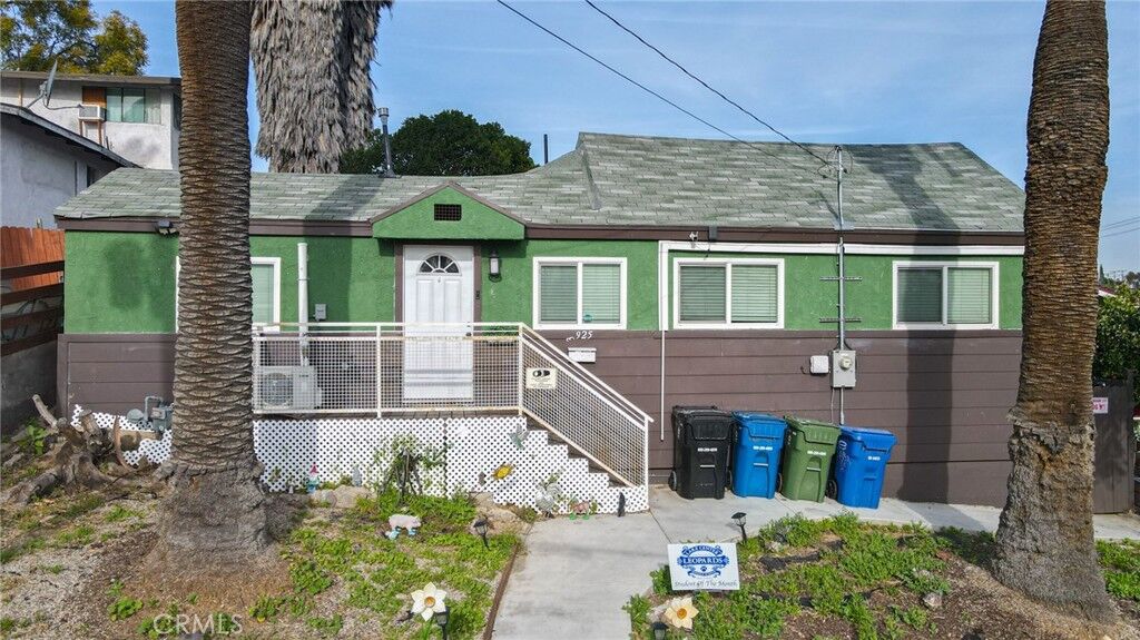 Property Photo:  3925 E 2nd Street  CA 90063 