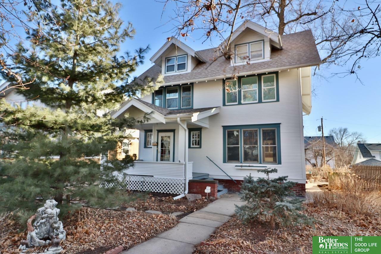 Property Photo:  4829 Farnam Street  NE 68132 