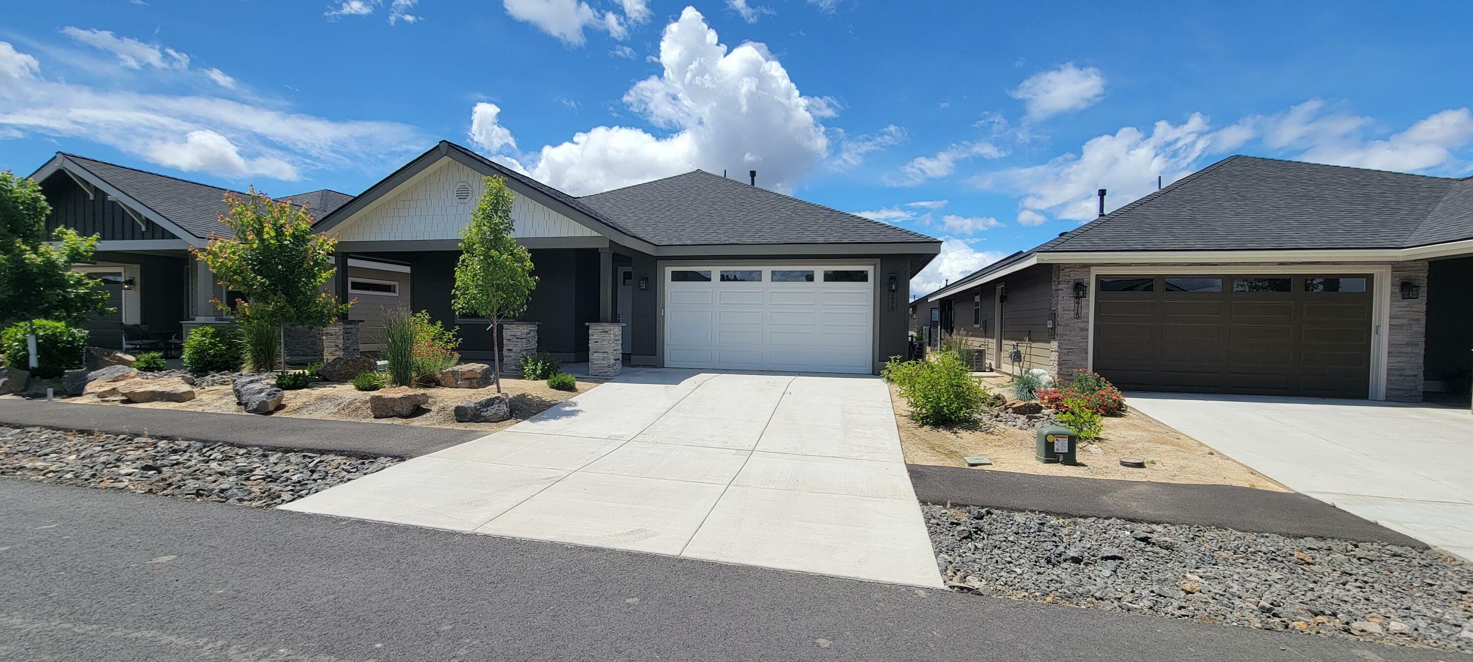Property Photo:  2695 NW 23rd Loop  OR 97756 