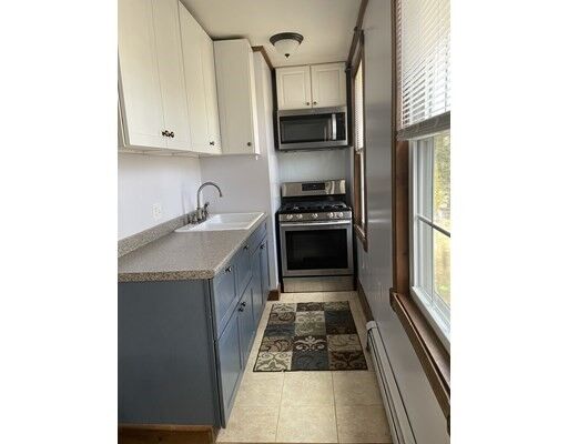 Property Photo:  34 Millbury St 2  MA 01519 