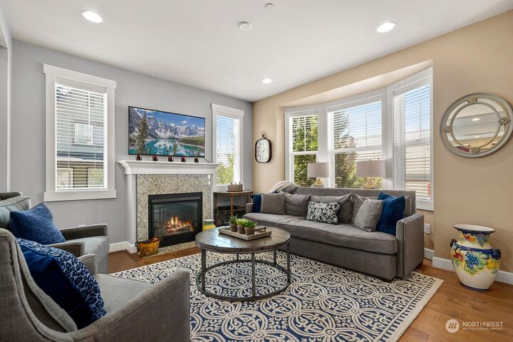 Property Photo: 969 NE Ellis Drive 5.1 WA 98029