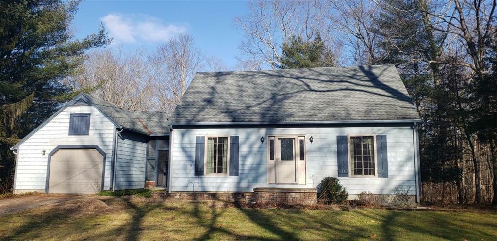 Property Photo:  12 Colonial Village Rd  RI 02804 