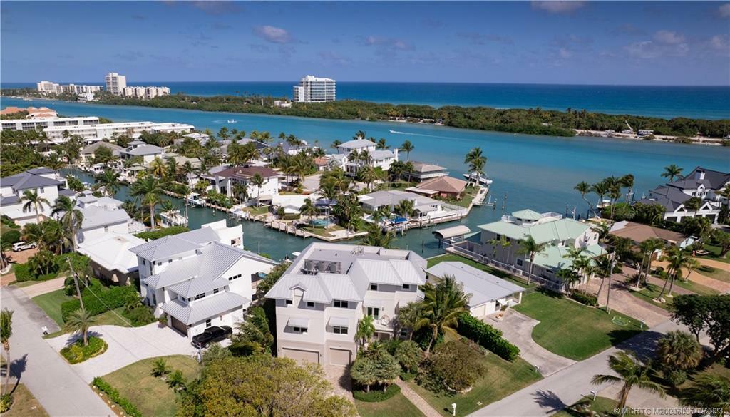Property Photo: 3249 Cove Road FL 33469
