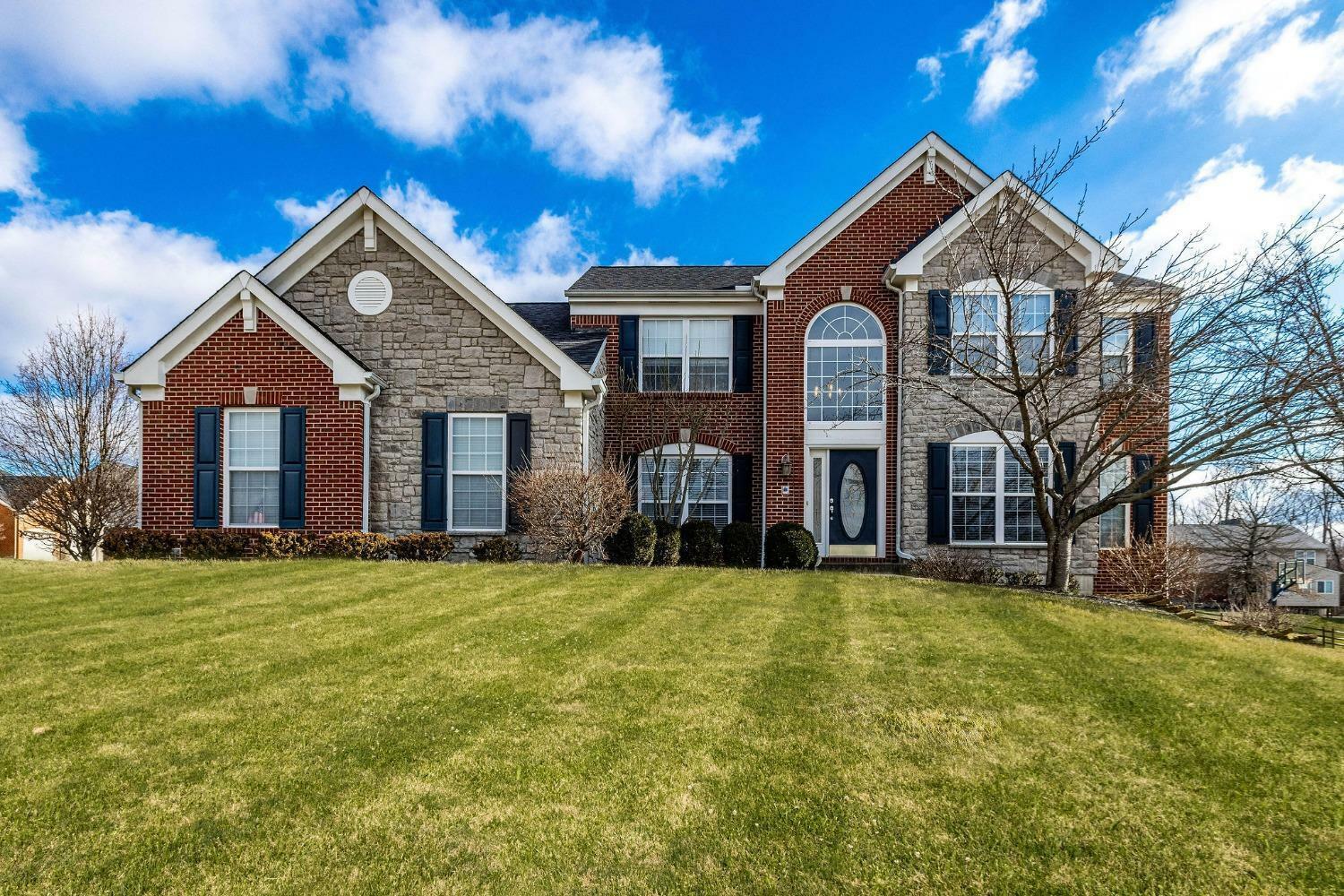 Property Photo: 301 Newpine Dr OH 45002