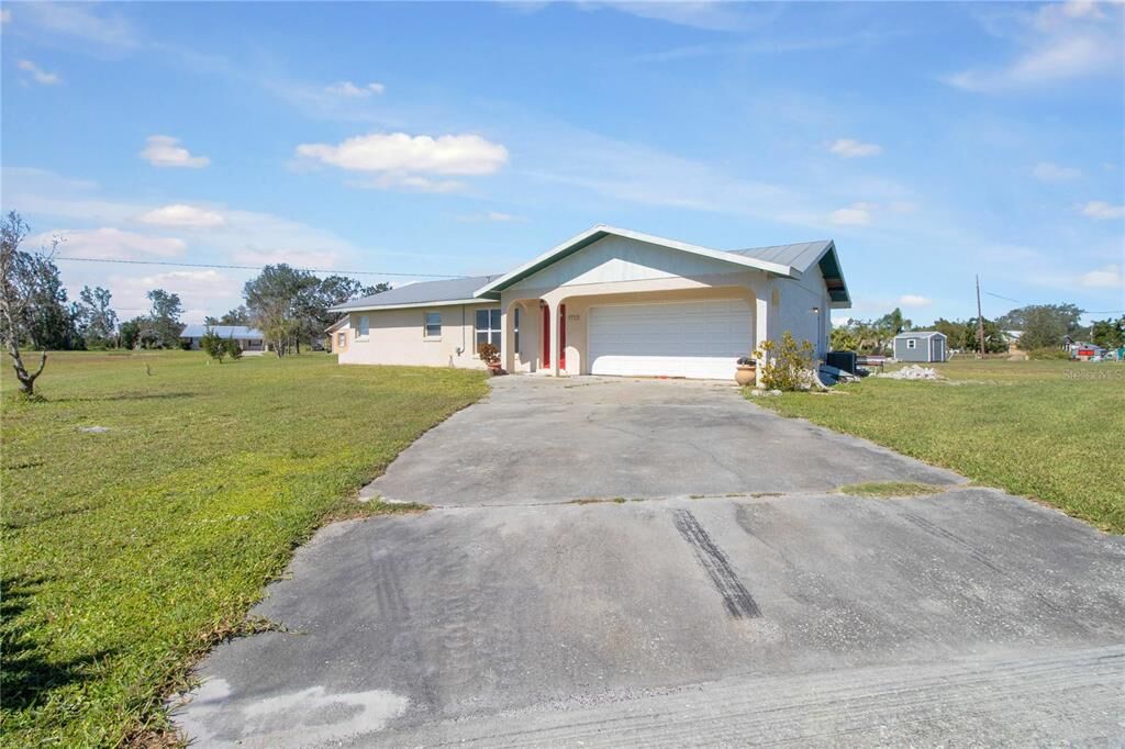 Property Photo:  11475 SW Lemon Avenue  FL 34269