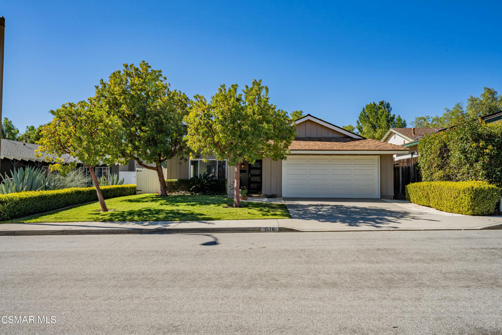 Property Photo:  1576 Burning Tree Drive  CA 91362 