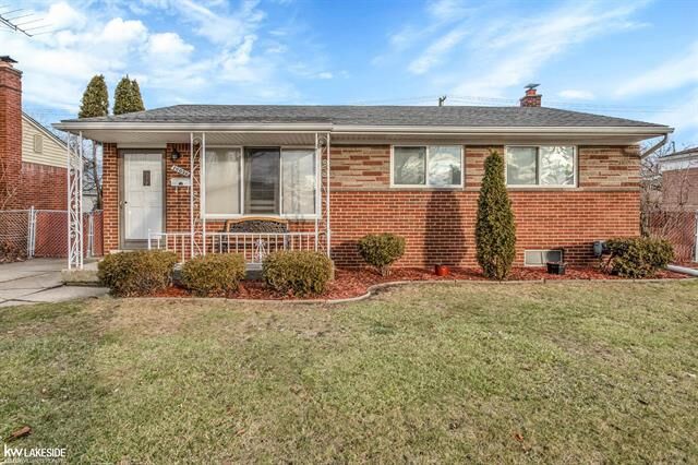 Property Photo:  16036 Flanagan St.  MI 48066 