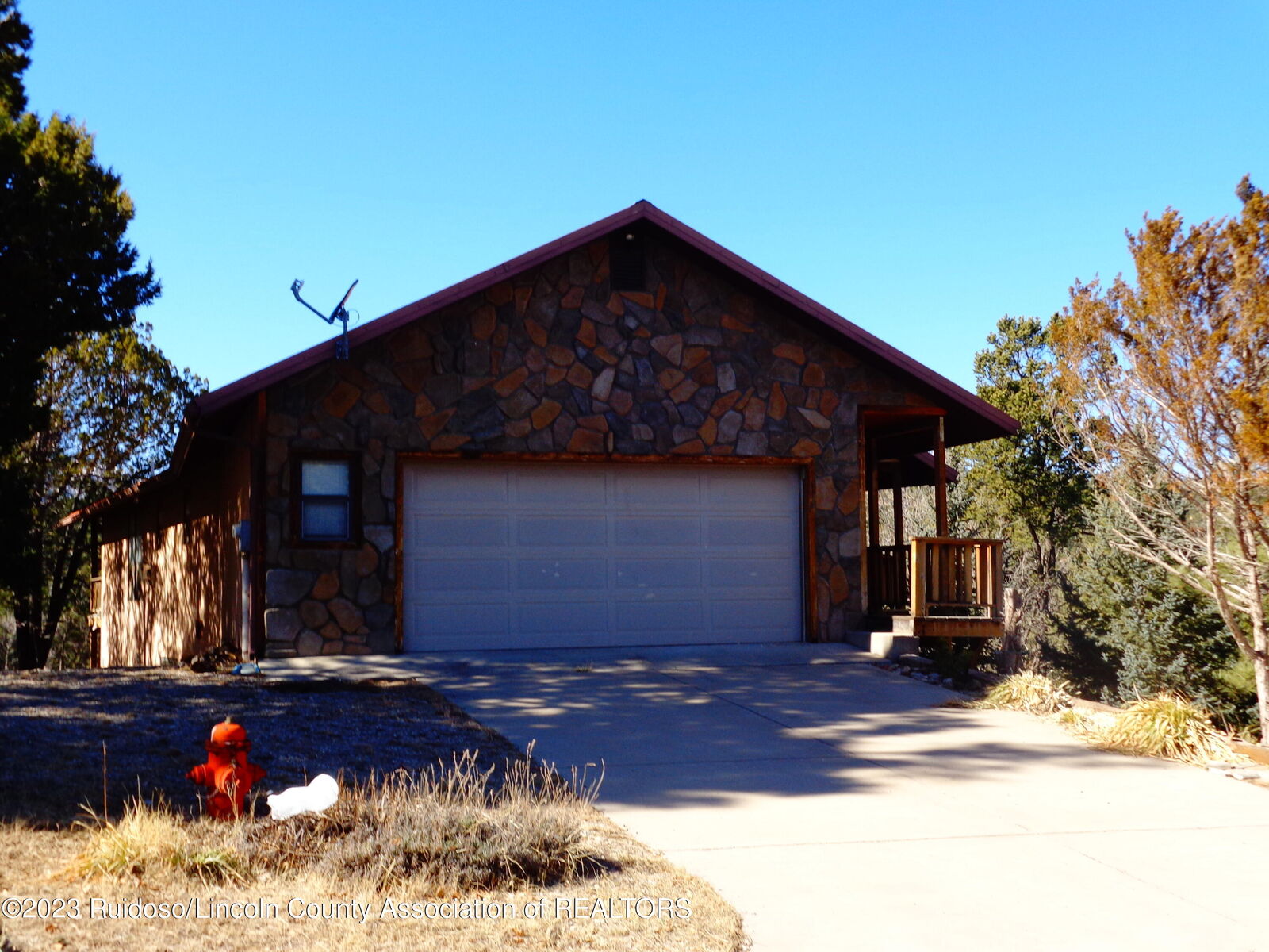 Property Photo:  112 Pat Willingham Court  NM 88345 