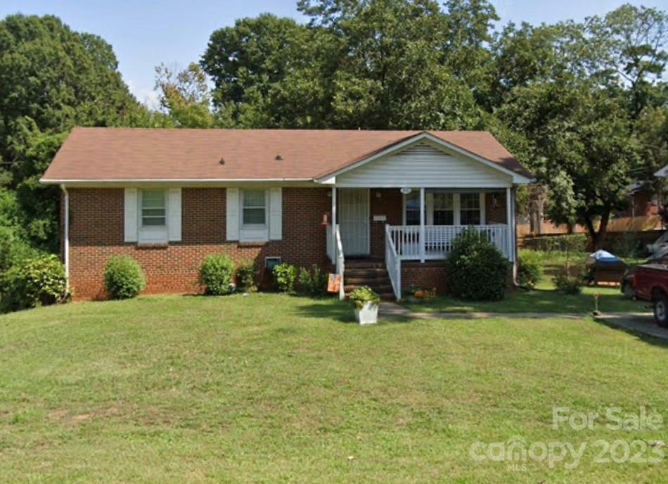 Property Photo:  816 Yuma Street  NC 28213 