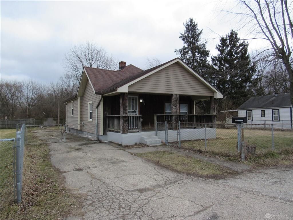 Property Photo: 264 Norfolk Avenue OH 45417