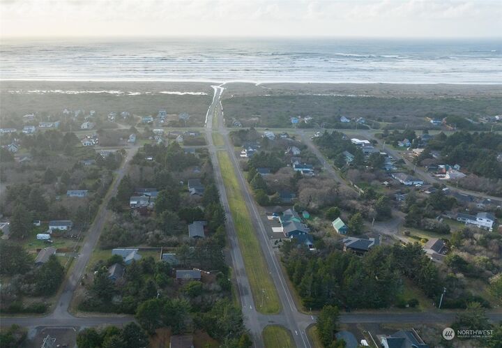 Property Photo:  103 Pacific Boulevard NW  WA 98569 