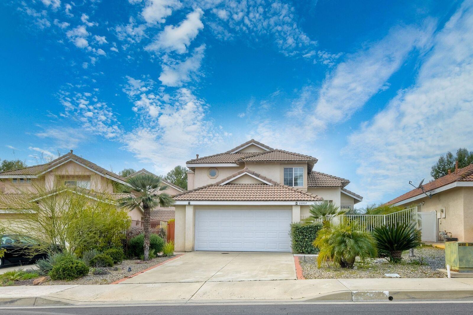 Property Photo:  23937 Morning Dove Ln  CA 92562 