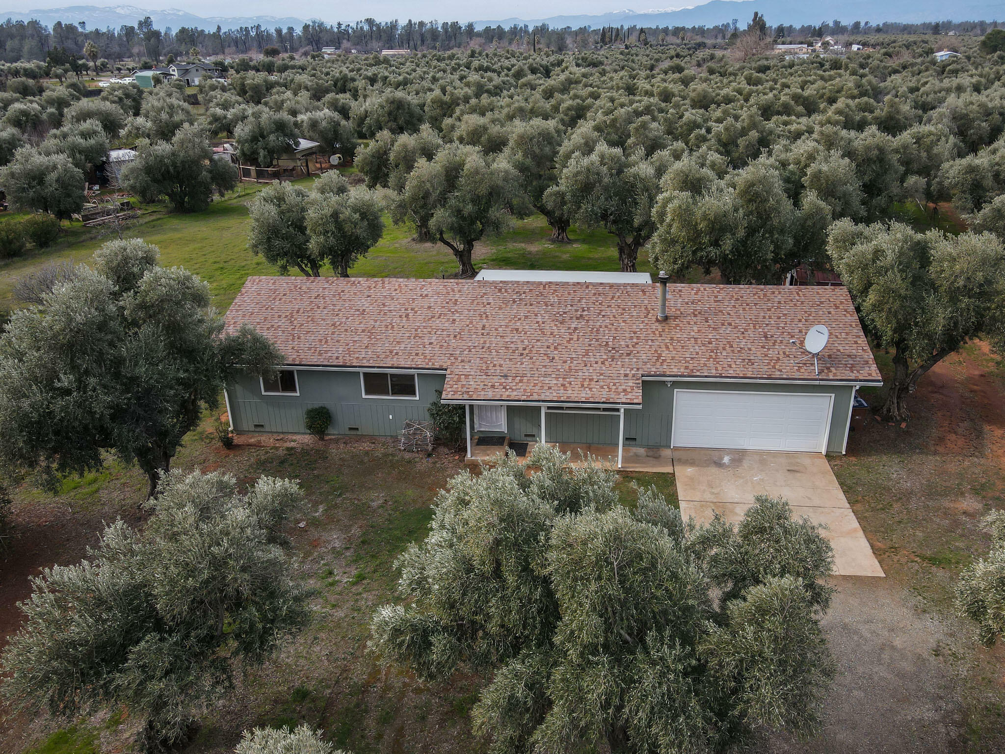 Property Photo:  5572 Olive Street  CA 96007 