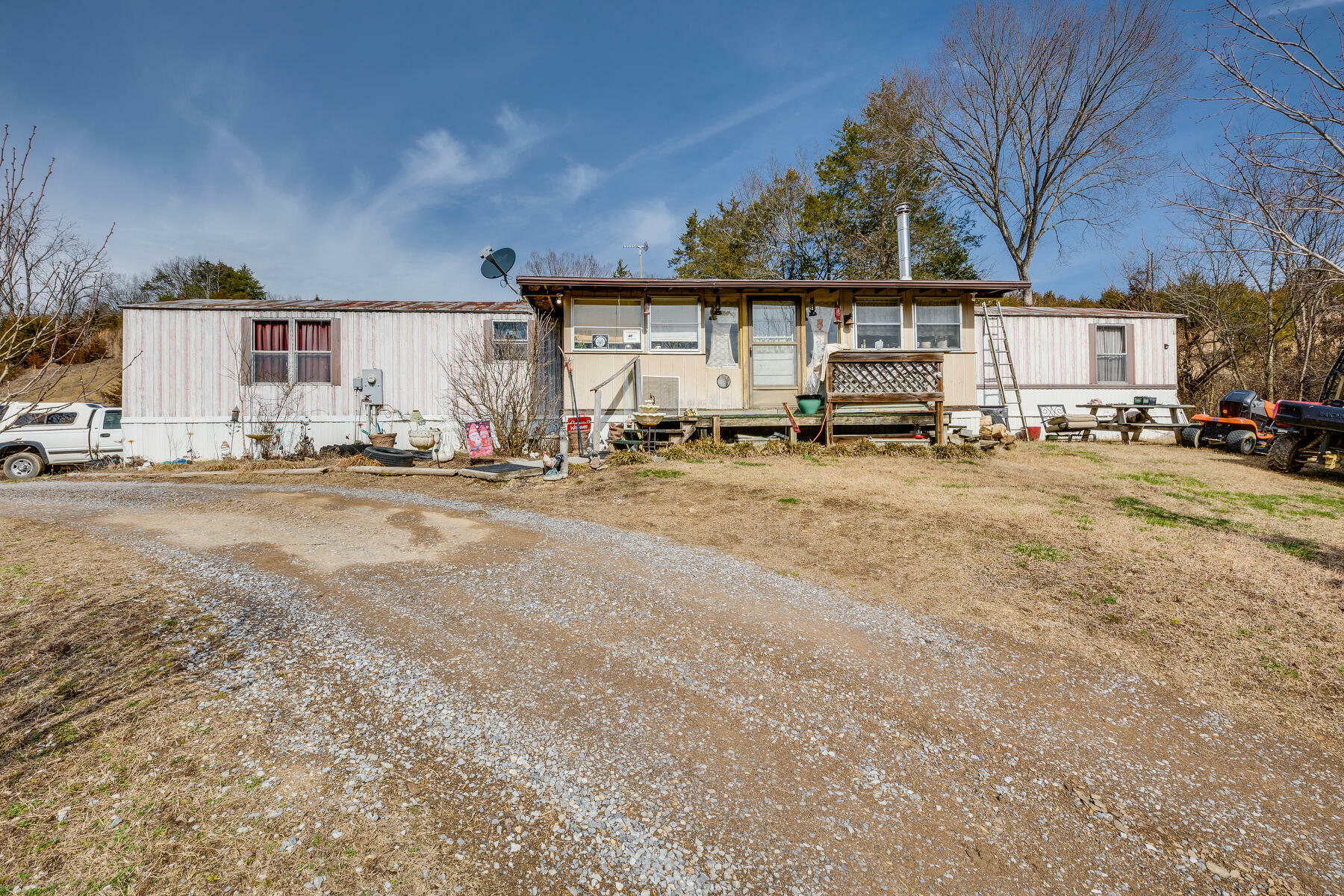 Property Photo: 2360 Little Warrensburg Rd TN 37809