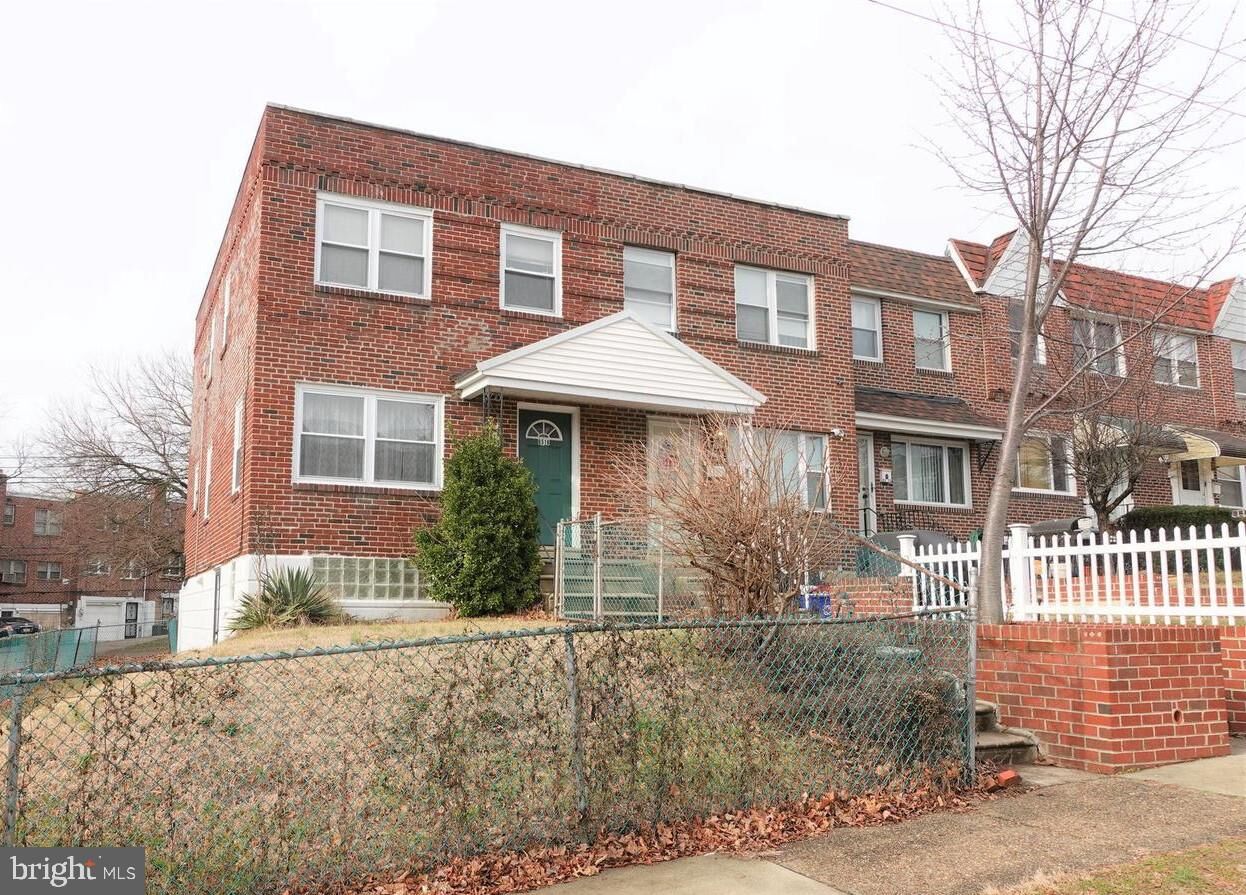 Property Photo:  6518 N Mascher Street Unit 1  PA 19120 