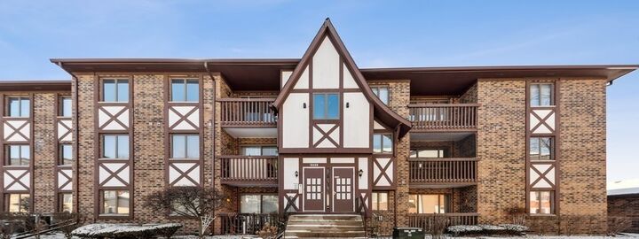 10408 Circle Drive 307  Oak Lawn IL 60453 photo