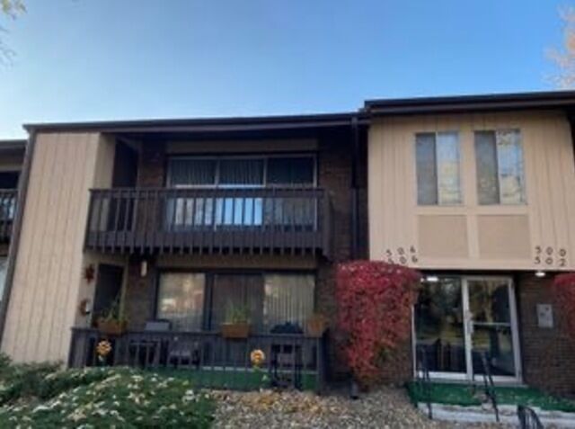 Property Photo:  831 E 194th Street 831  IL 60425 