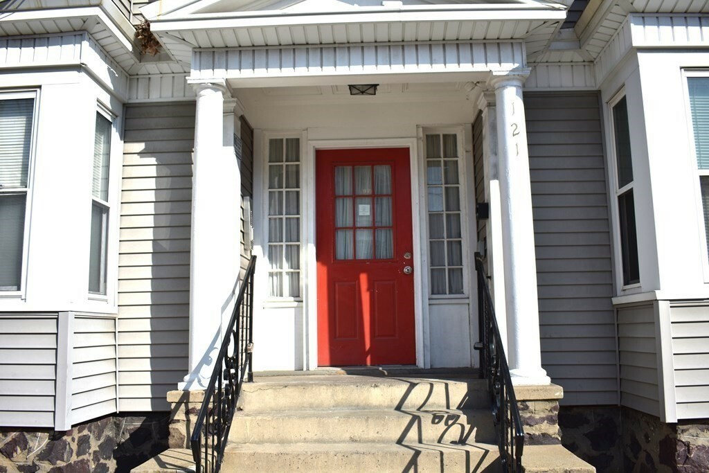 Property Photo: 121 Johnson Street 2 MA 01902