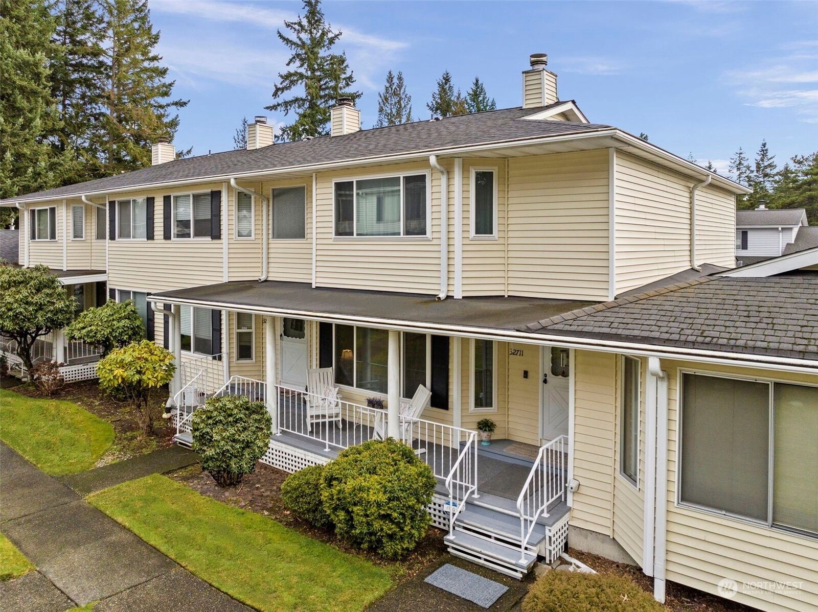 Property Photo: 32711 1st Place S 235 WA 98003