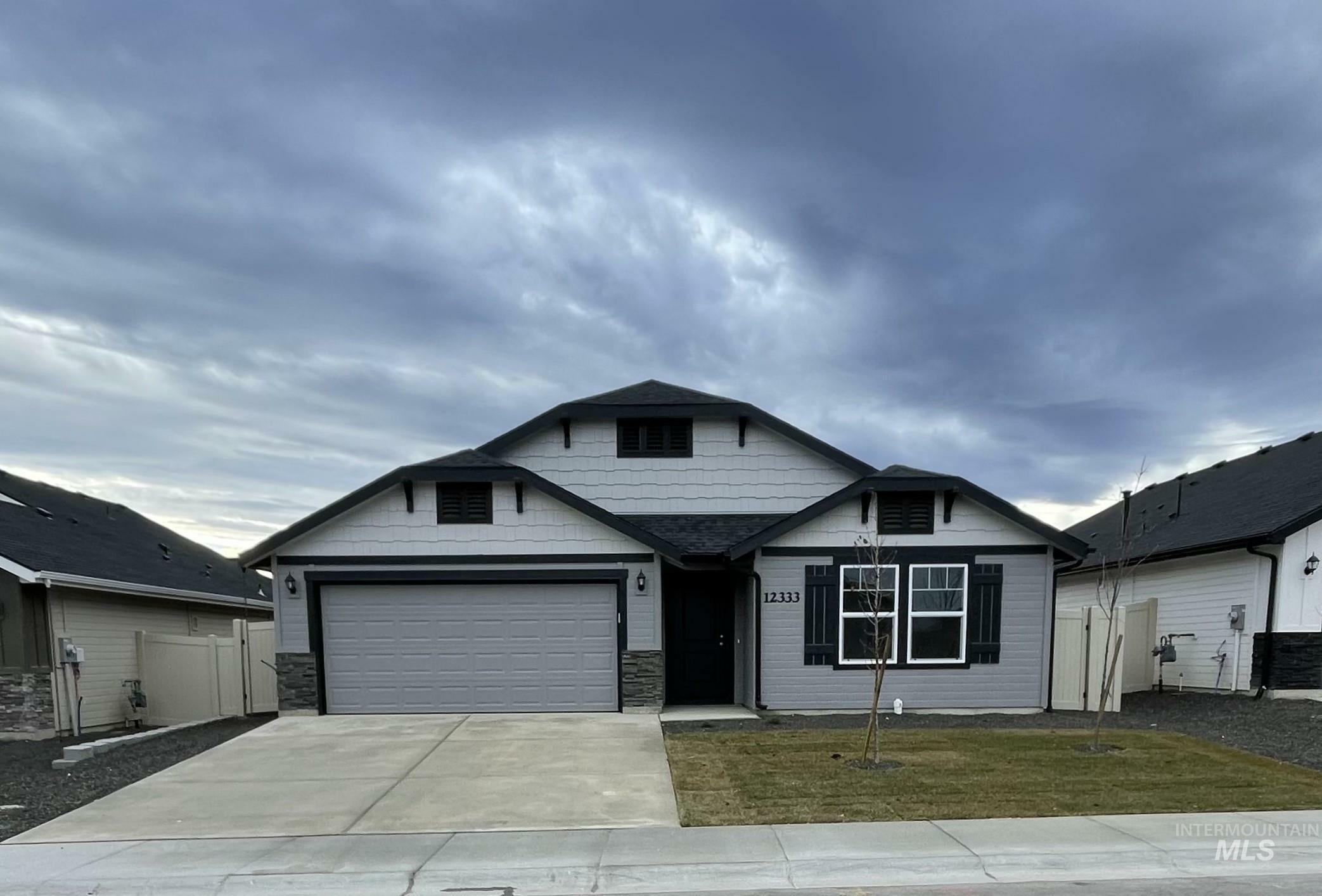 12333 Varga St.  Caldwell ID 83607 photo