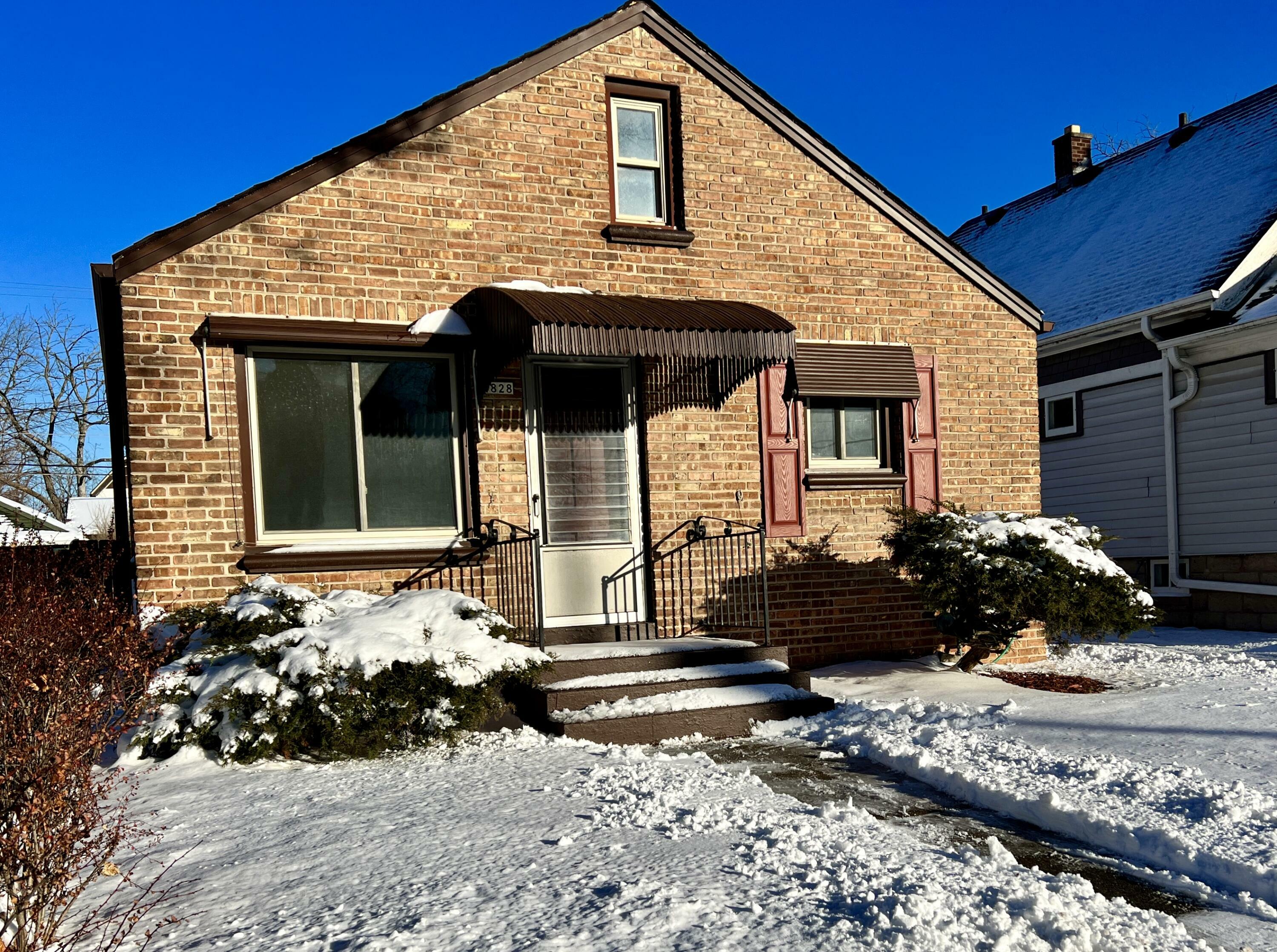 Property Photo:  4828 N 18th St  WI 53209 