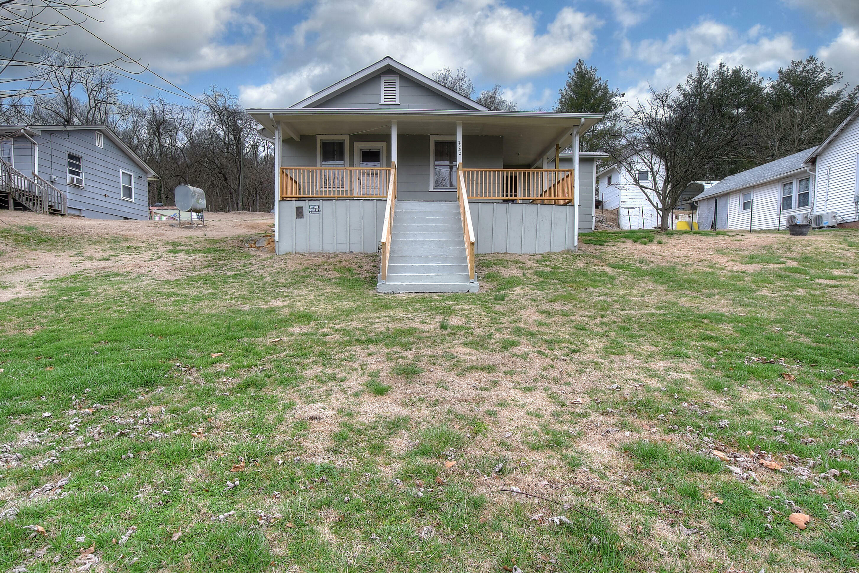 Property Photo:  2232 Netherland Inn Road  TN 37660 