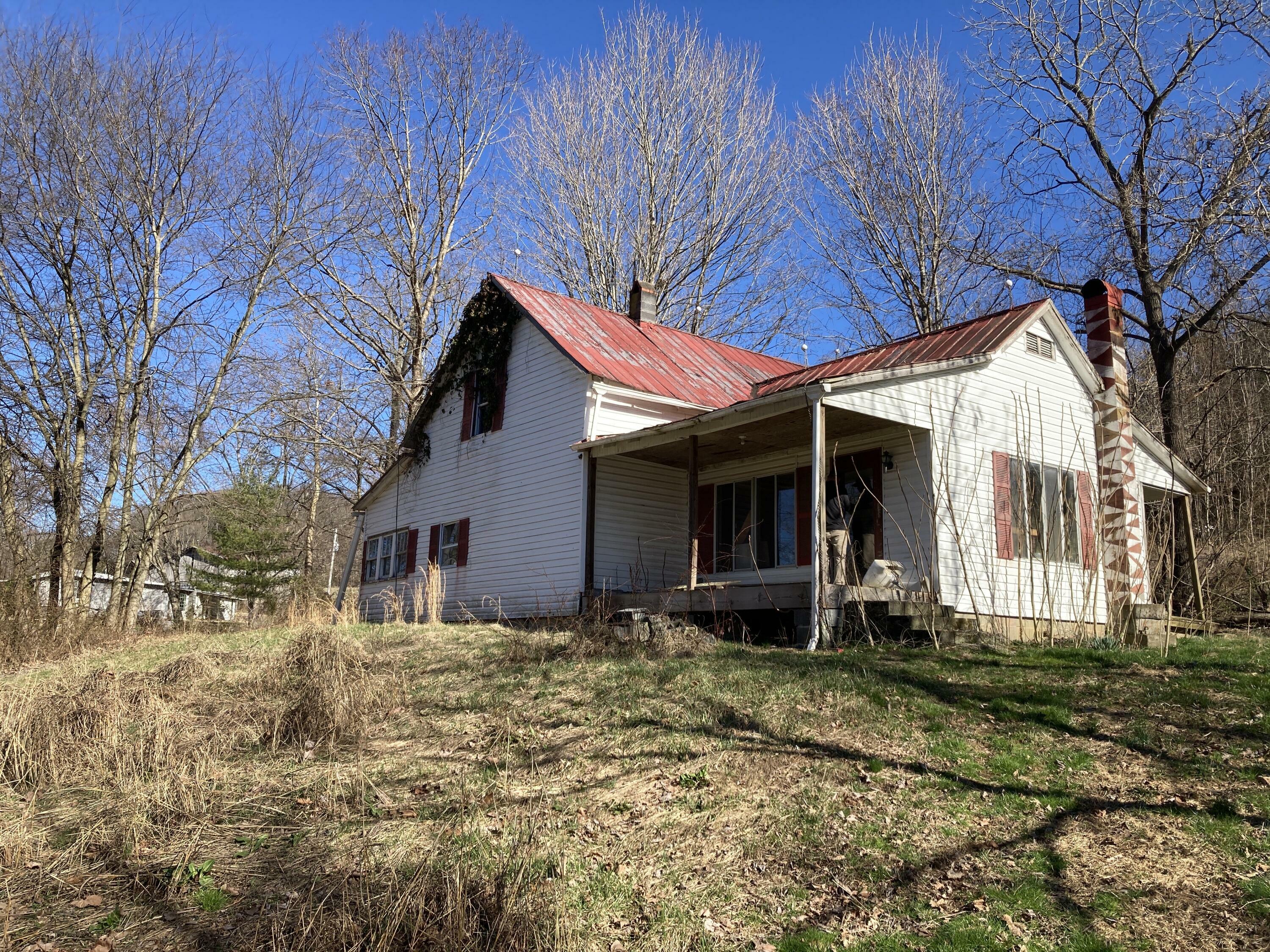 Property Photo:  330 Robertson Road  TN 37641 