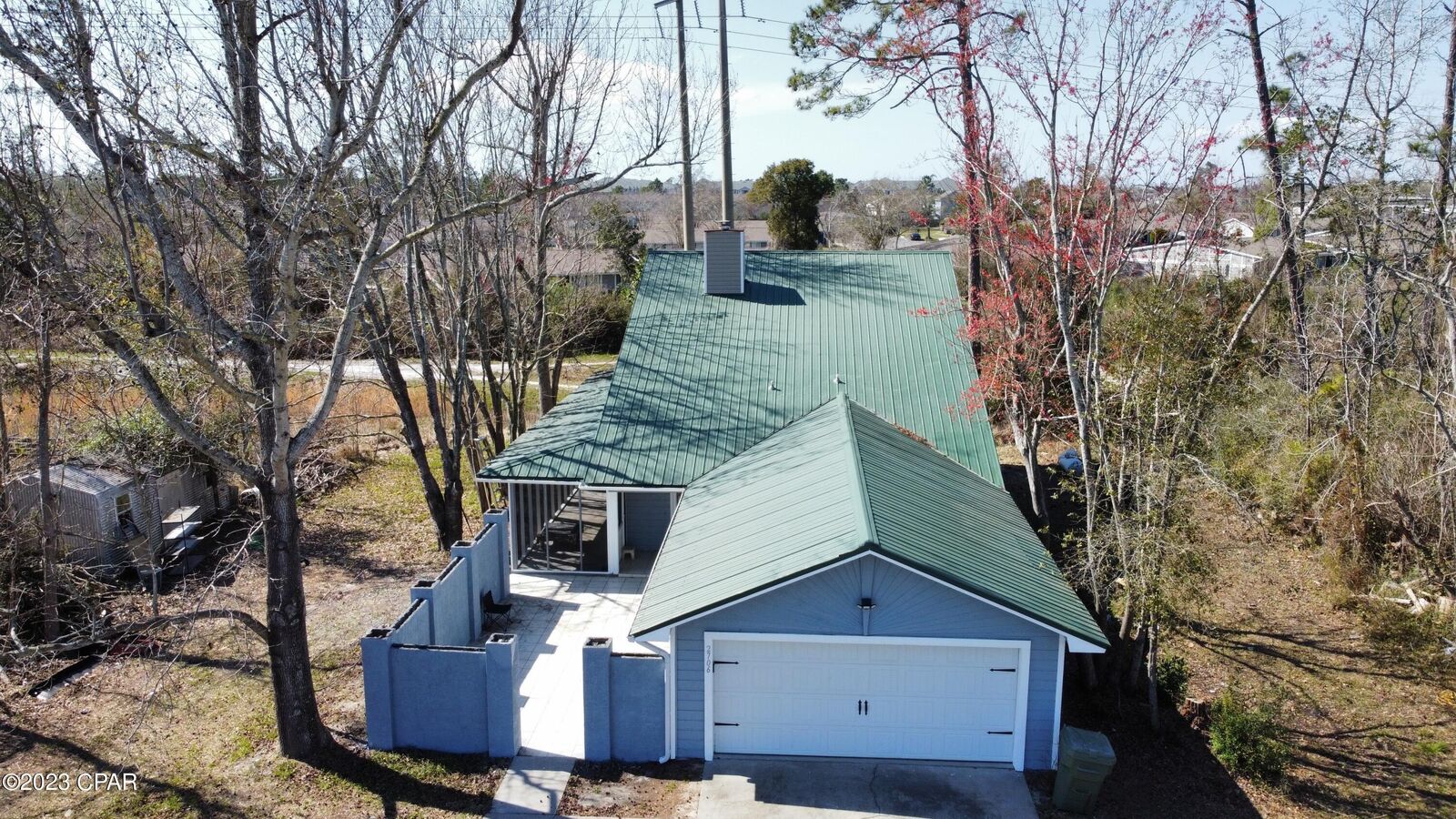 Property Photo: 2706 Ravenwood Ct Court FL 32444