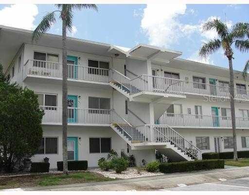 Property Photo:  8080 112 St N 302  FL 33772 