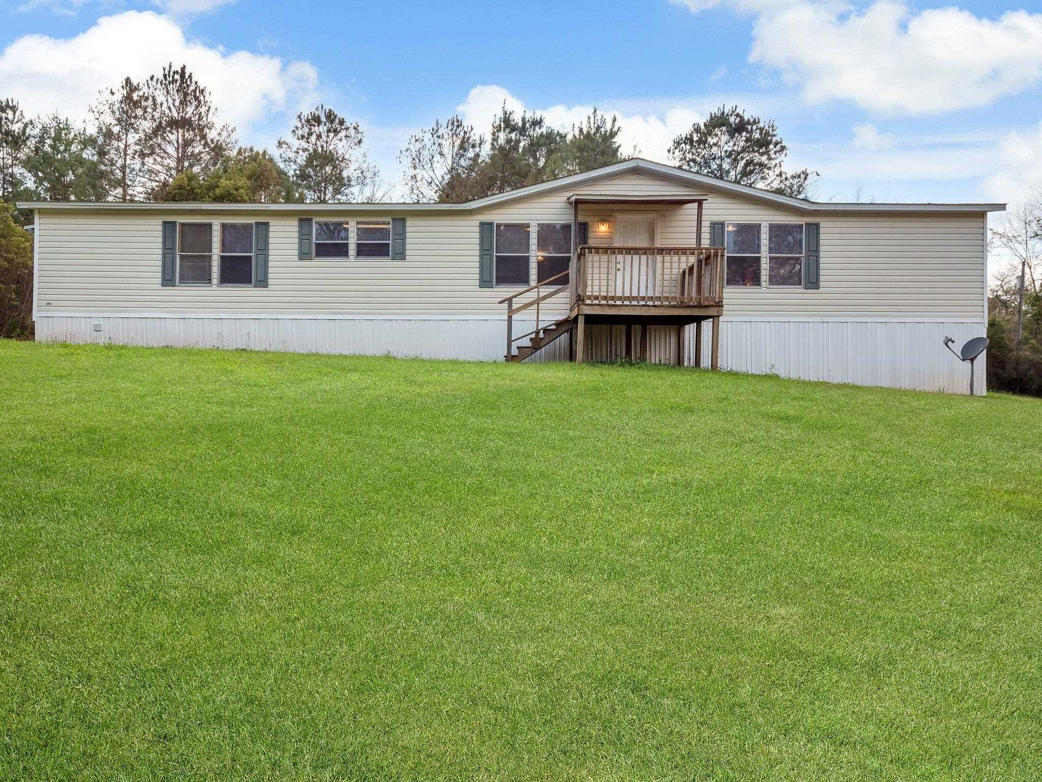 Property Photo:  125 Gray Avenue  FL 32351 