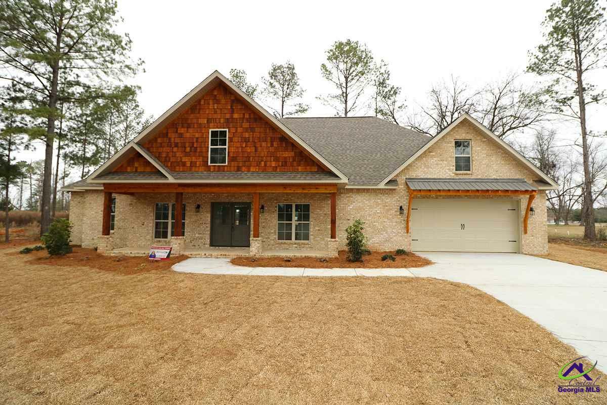 Property Photo:  124 Hawks Nest Drive  GA 31047 