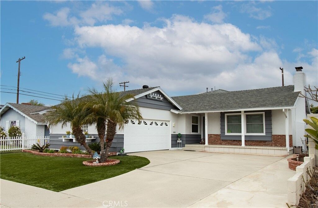 Property Photo: 4305 Calle Mayor CA 90505