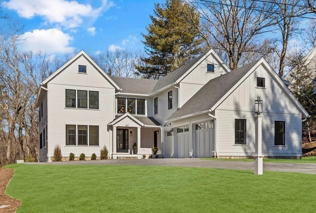 Property Photo:  65 Locust Avenue  MA 02421 