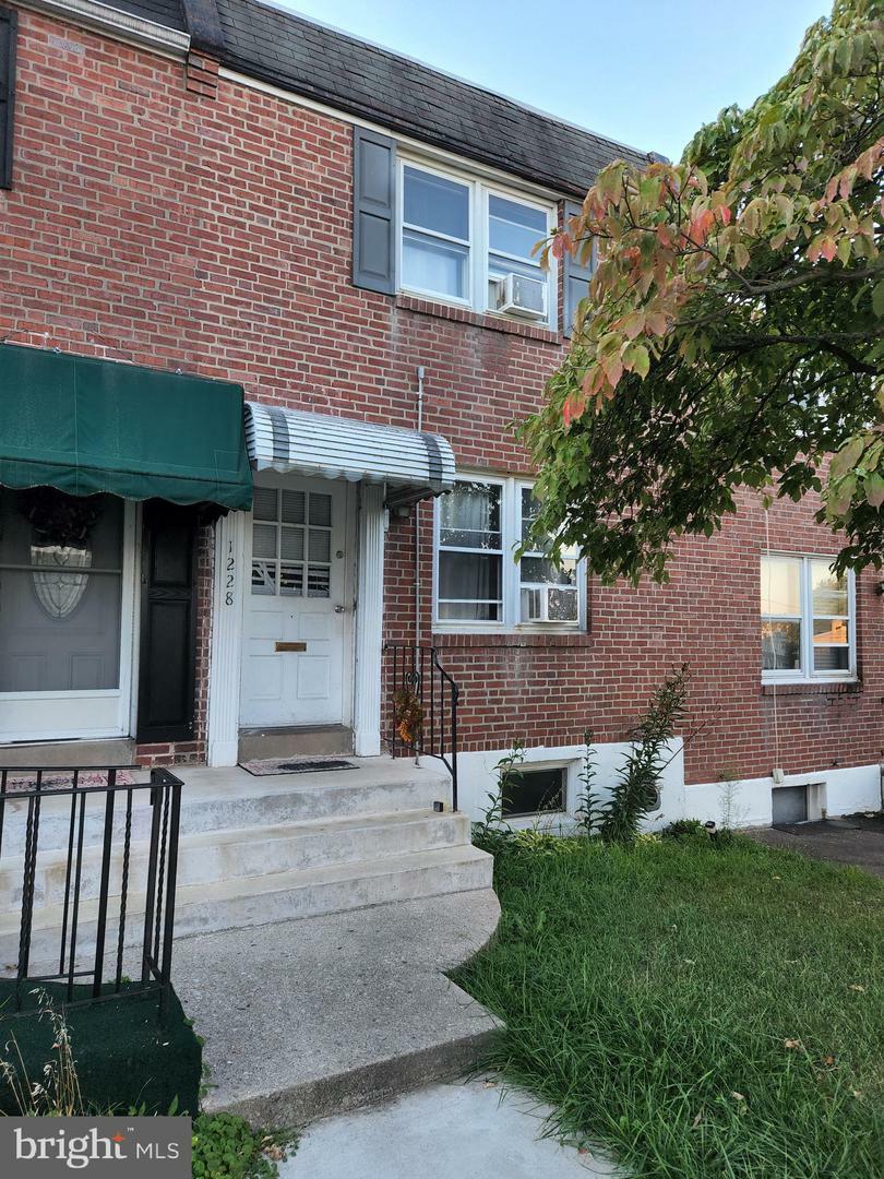 Property Photo: 1228 Pine Street PA 19401