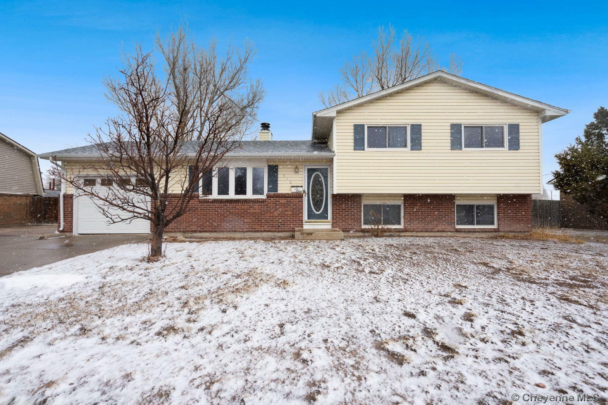 Property Photo:  512 E Ogallala Pl  WY 82009 