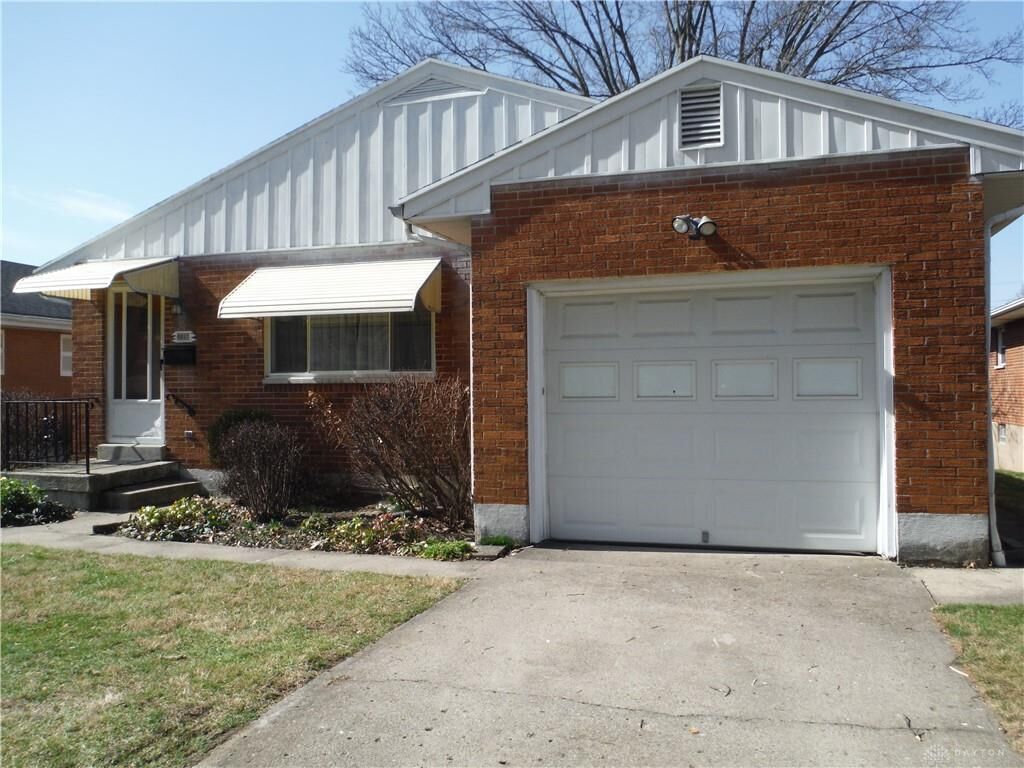 Property Photo: 219 S Delmar Avenue OH 45403