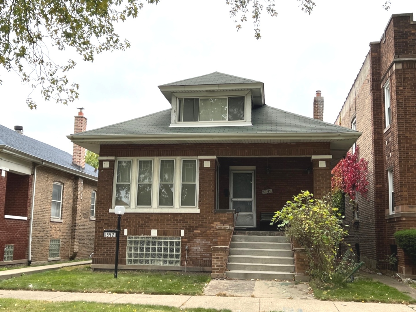 Property Photo: 7542 S Perry Avenue IL 60620