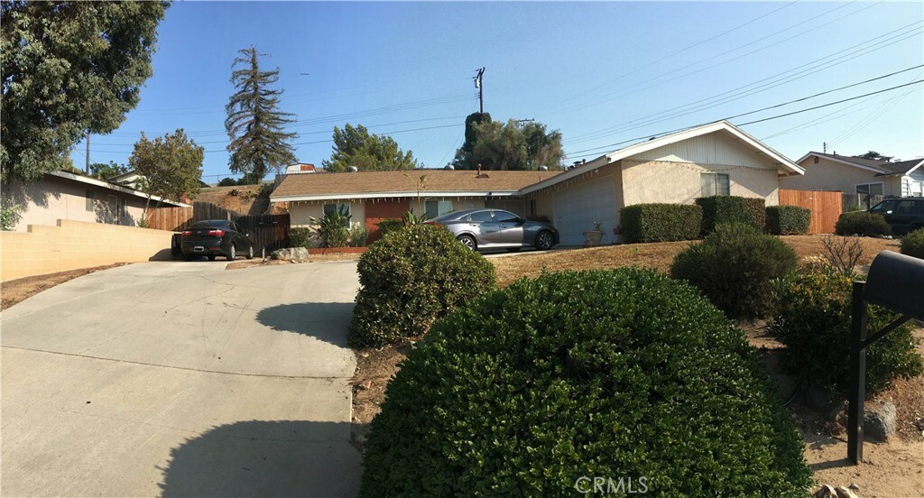 Property Photo: 22845 Arliss Drive CA 92313